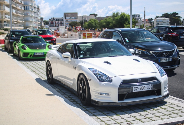 Nissan GT-R 2011