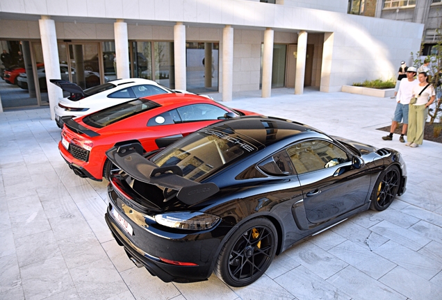 Porsche 718 Cayman GT4 RS Weissach Package