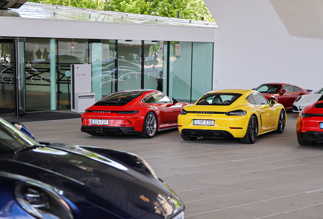 Porsche 718 Cayman GTS 4.0