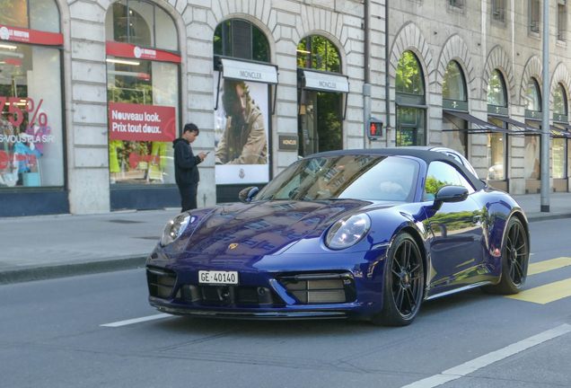 Porsche 992 Carrera 4 GTS Cabriolet