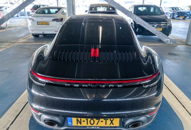 Porsche 992 Carrera 4S