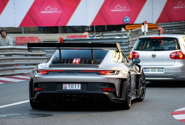 Porsche 992 GT3 RS Weissach Package