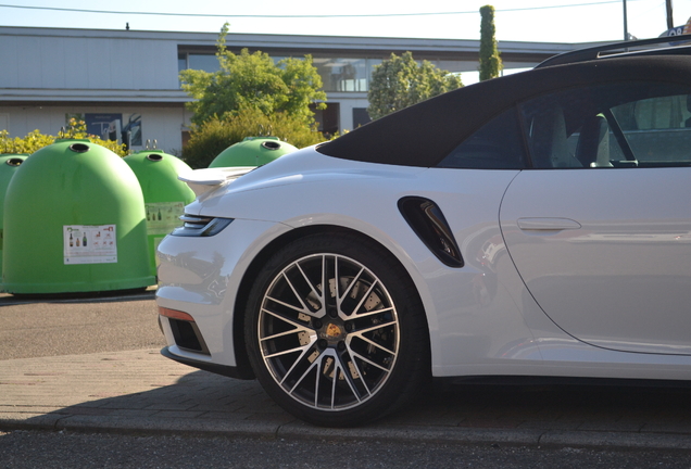 Porsche 992 Turbo Cabriolet