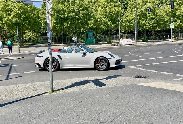 Porsche 992 Turbo Cabriolet