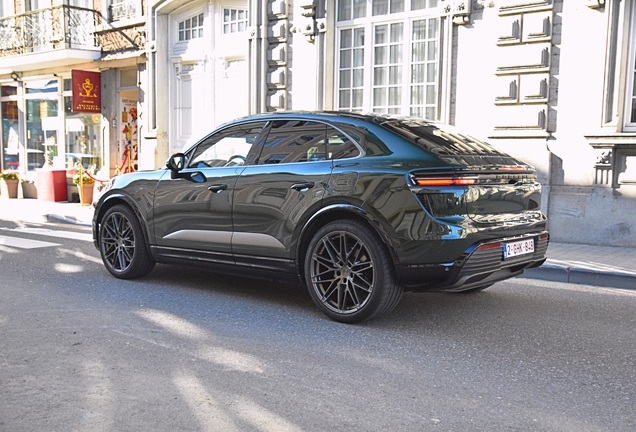 Porsche Macan EV Turbo