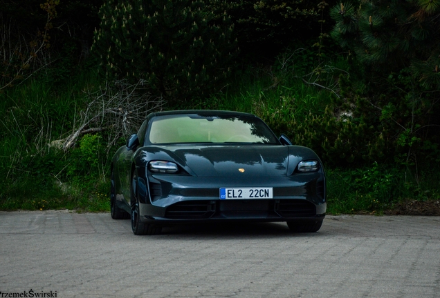 Porsche Taycan Turbo