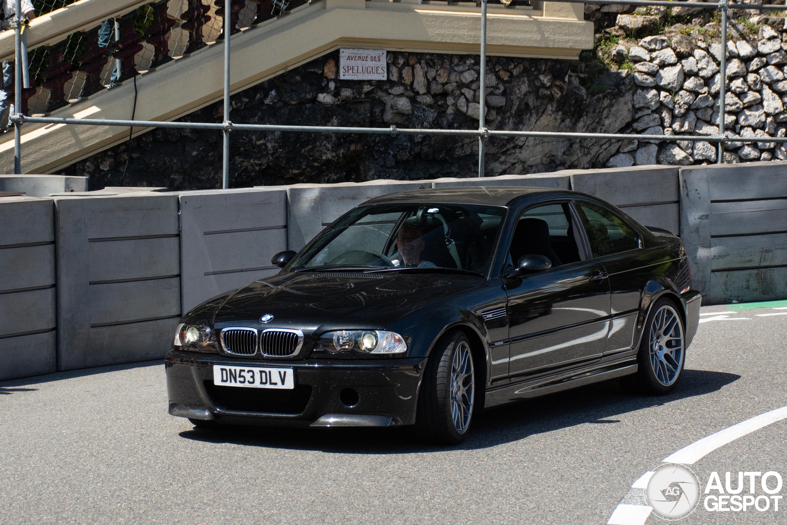 BMW M3 E46 CSL duikt op in Monaco
