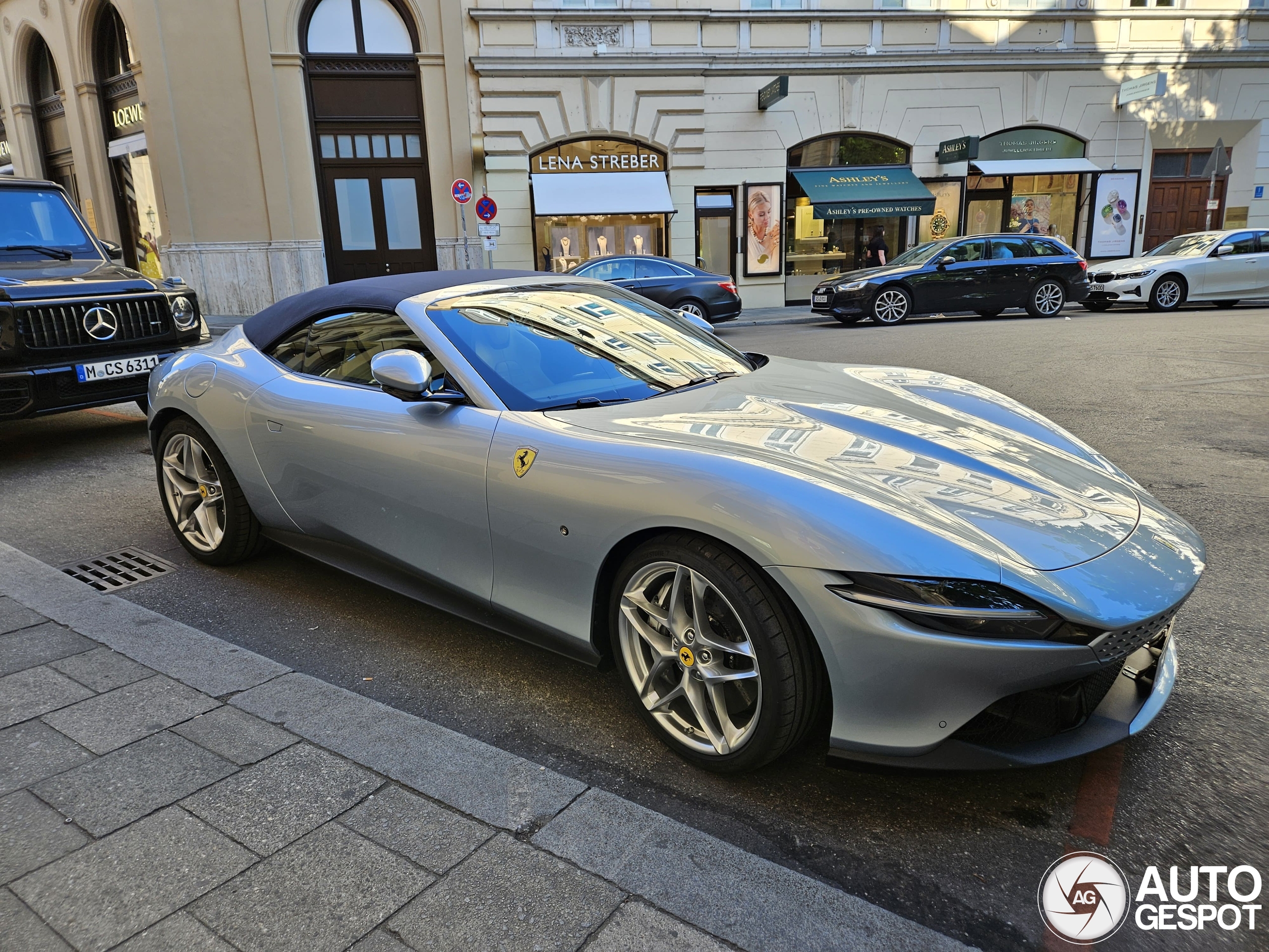 Ferrari Roma Spider