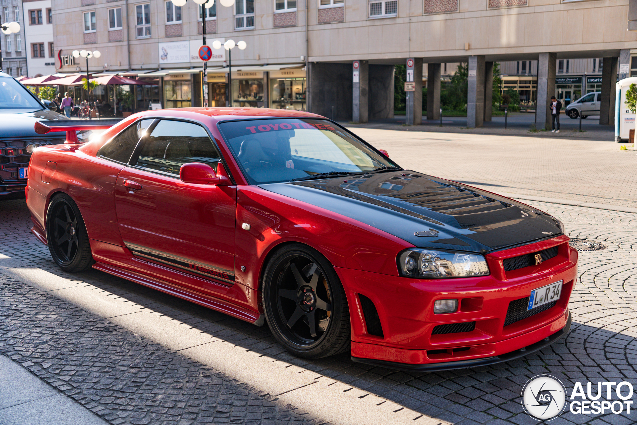 Nissan Skyline R34 GT-R V-Spec