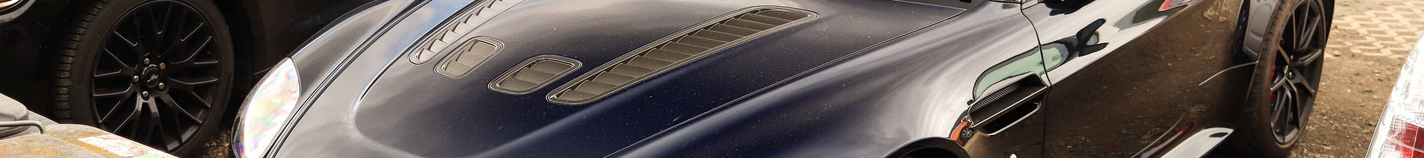 Aston Martin V12 Vantage S