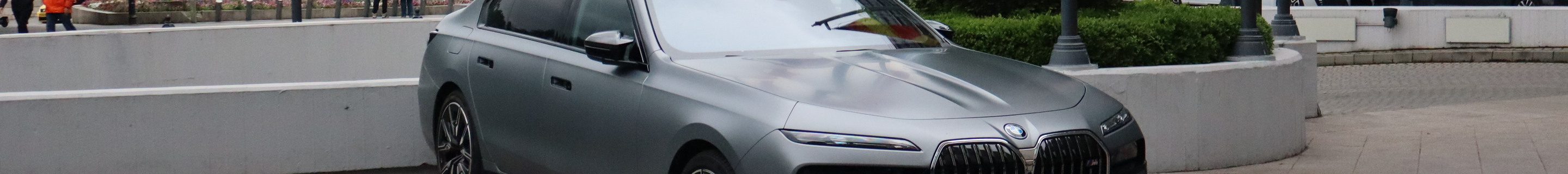 BMW M760e xDrive