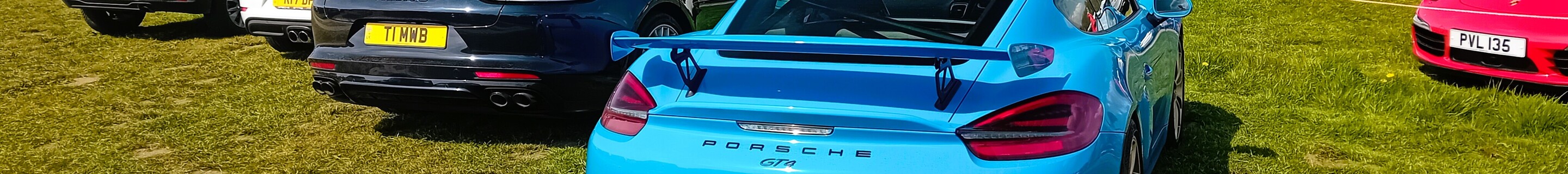 Porsche 981 Cayman GT4