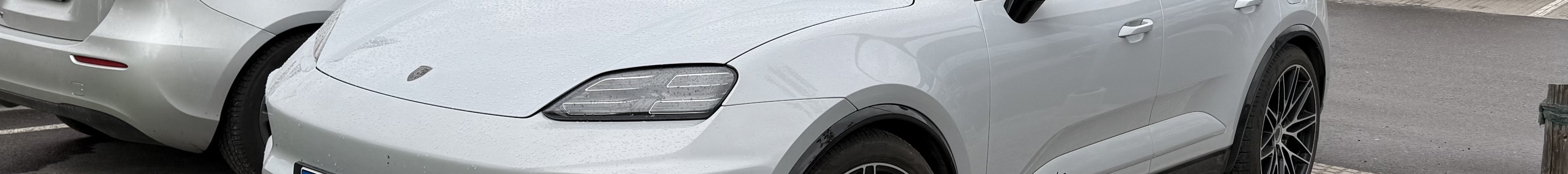 Porsche Macan EV Turbo