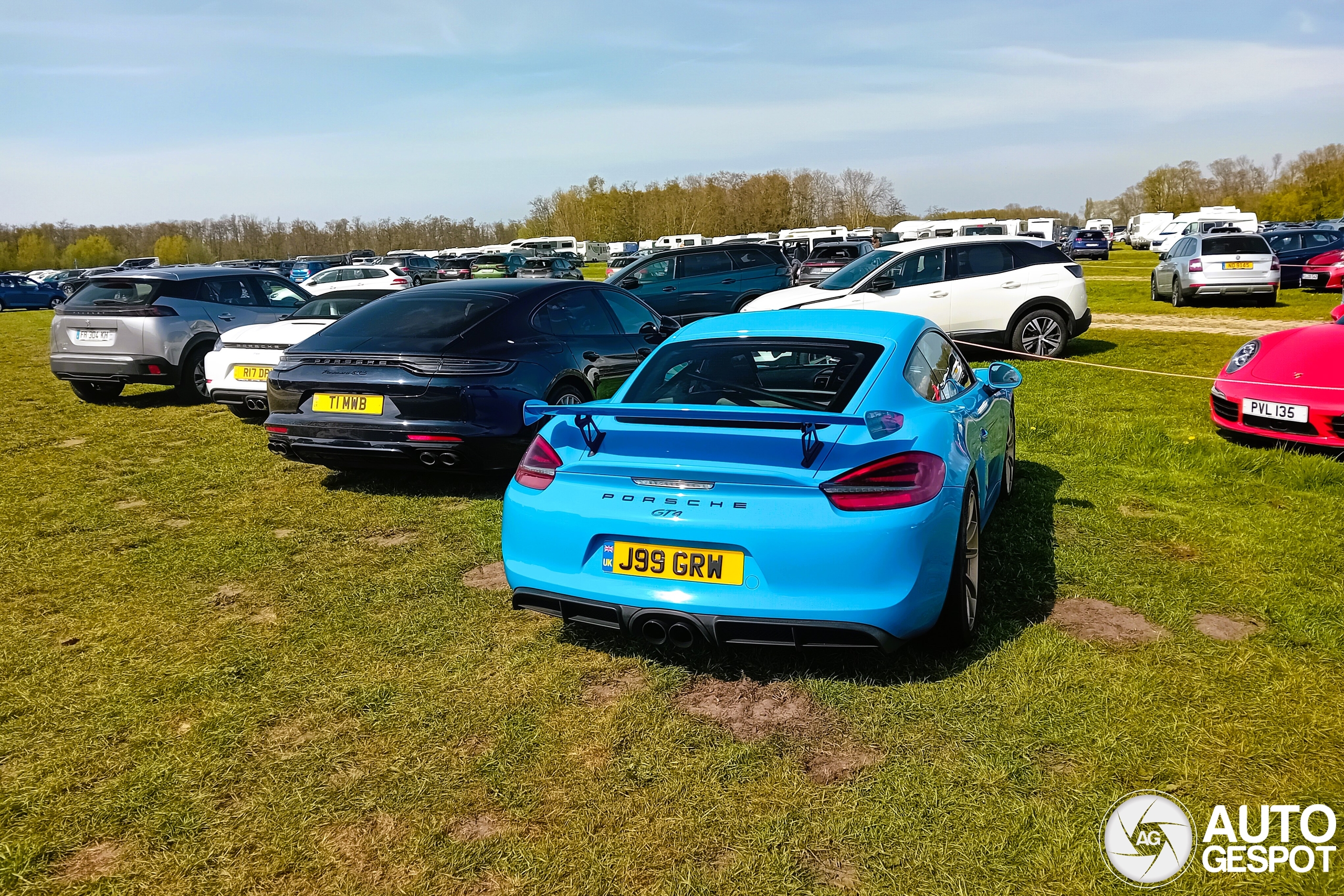 Porsche 981 Cayman GT4