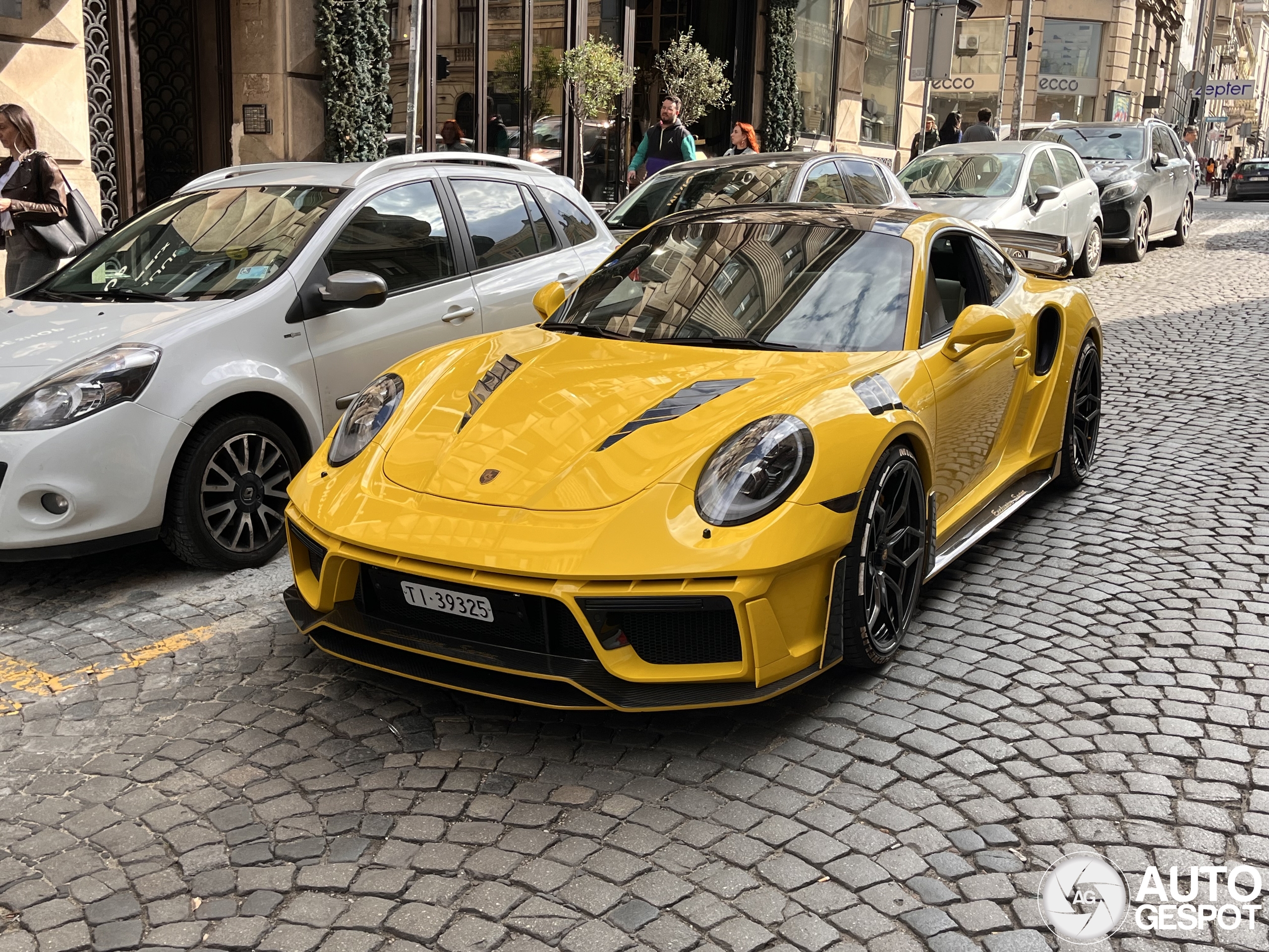 Porsche 991 Turbo S MkII Exclusive Series SCL Venom