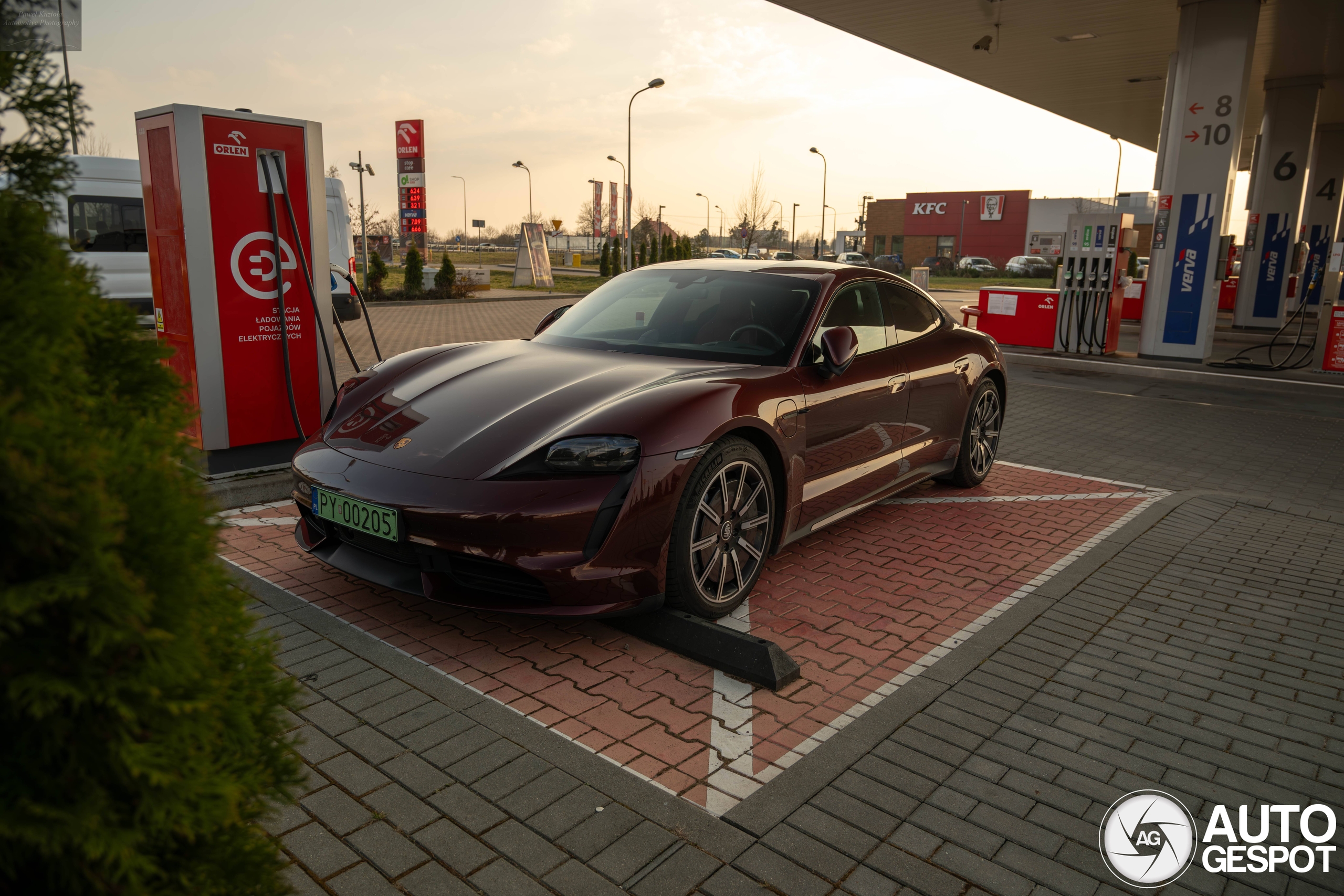 Porsche Taycan Turbo