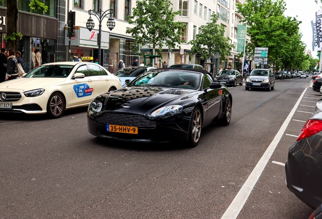 Aston Martin V8 Vantage Roadster
