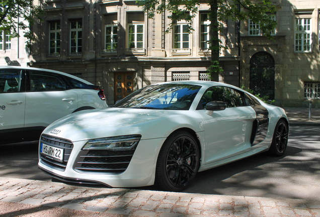 Audi R8 V10 Plus 2013