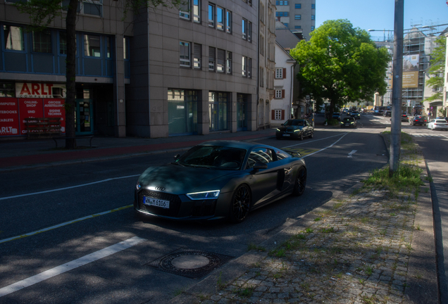 Audi R8 V10 Plus 2015