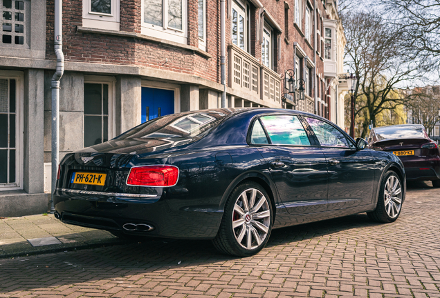 Bentley Flying Spur V8 S