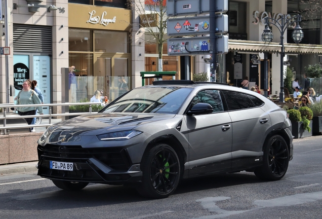 Lamborghini Urus S