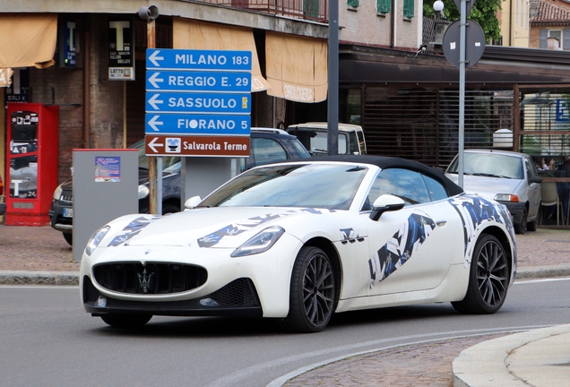 Maserati GranCabrio Modena 2024