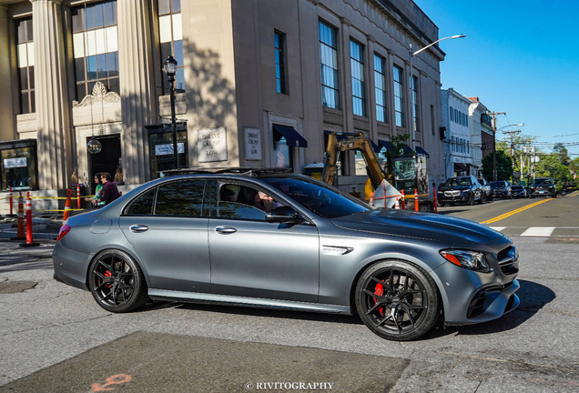 Mercedes-AMG E 63 S W213