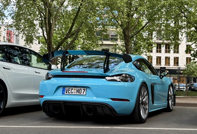 Porsche 718 Cayman GT4 RS Weissach Package