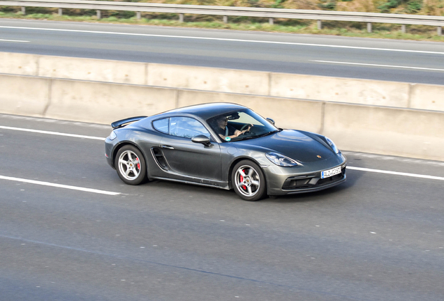 Porsche 718 Cayman GTS 4.0