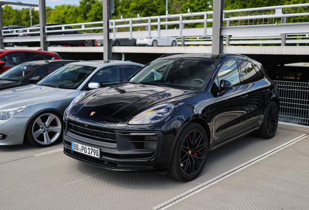 Porsche 95B Macan GTS MkIII