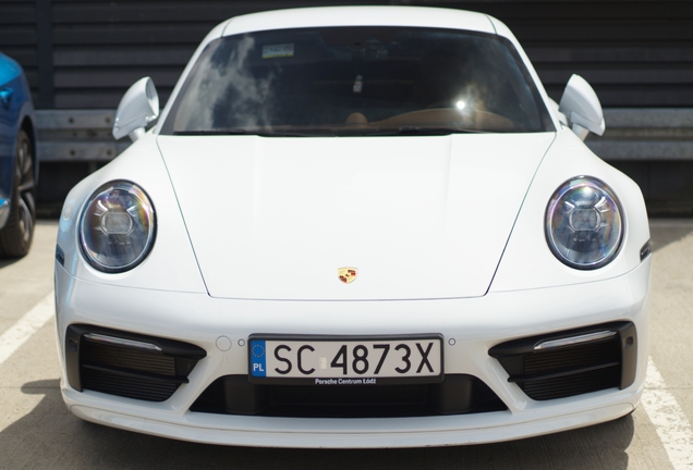 Porsche 992 Carrera 4S