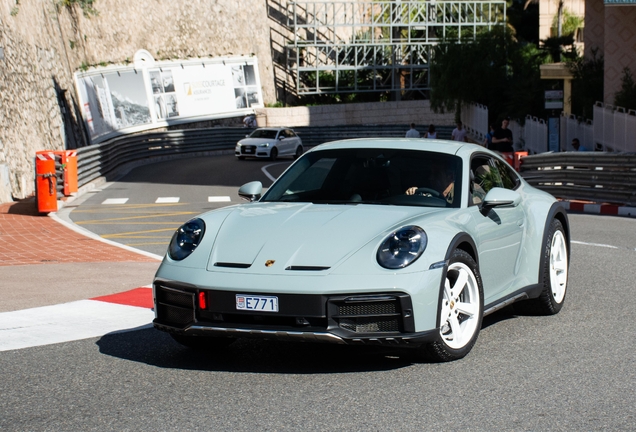 Porsche 992 Dakar