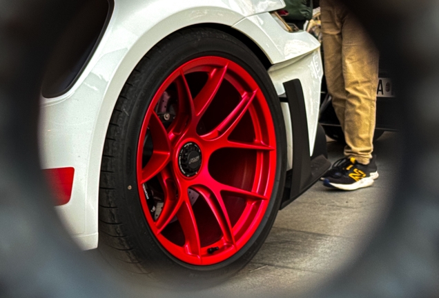 Porsche 992 GT3 RS Weissach Package