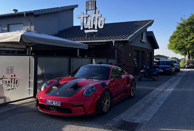 Porsche 992 GT3 RS Weissach Package