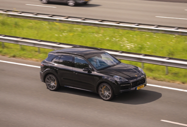 Porsche Cayenne Turbo S E-Hybrid