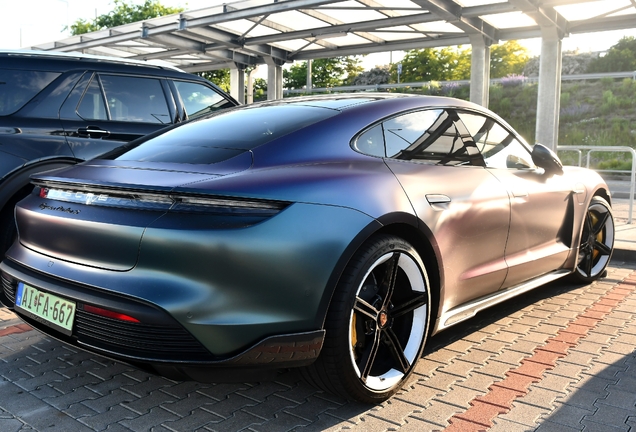 Porsche Taycan Turbo S