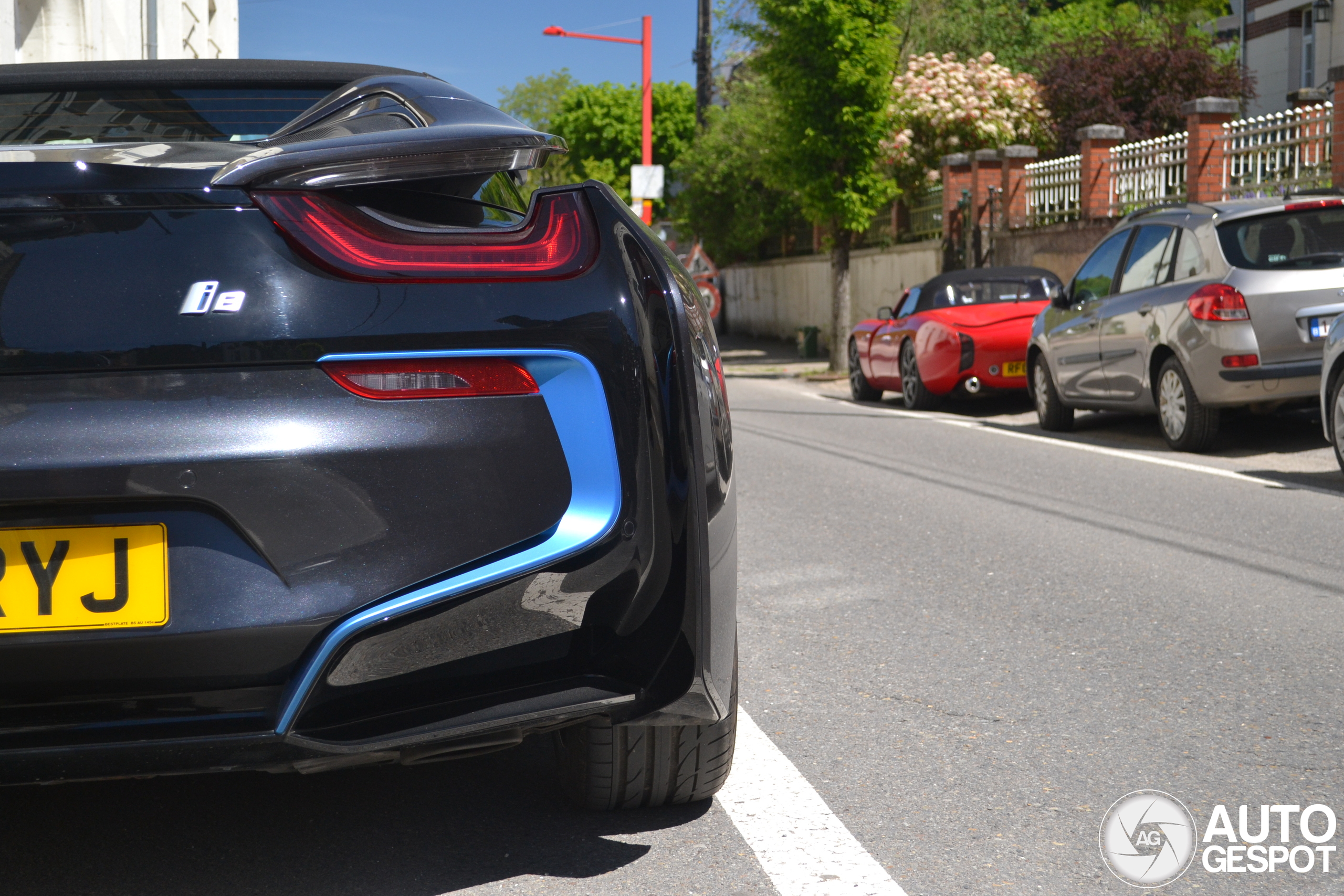 BMW i8 Roadster