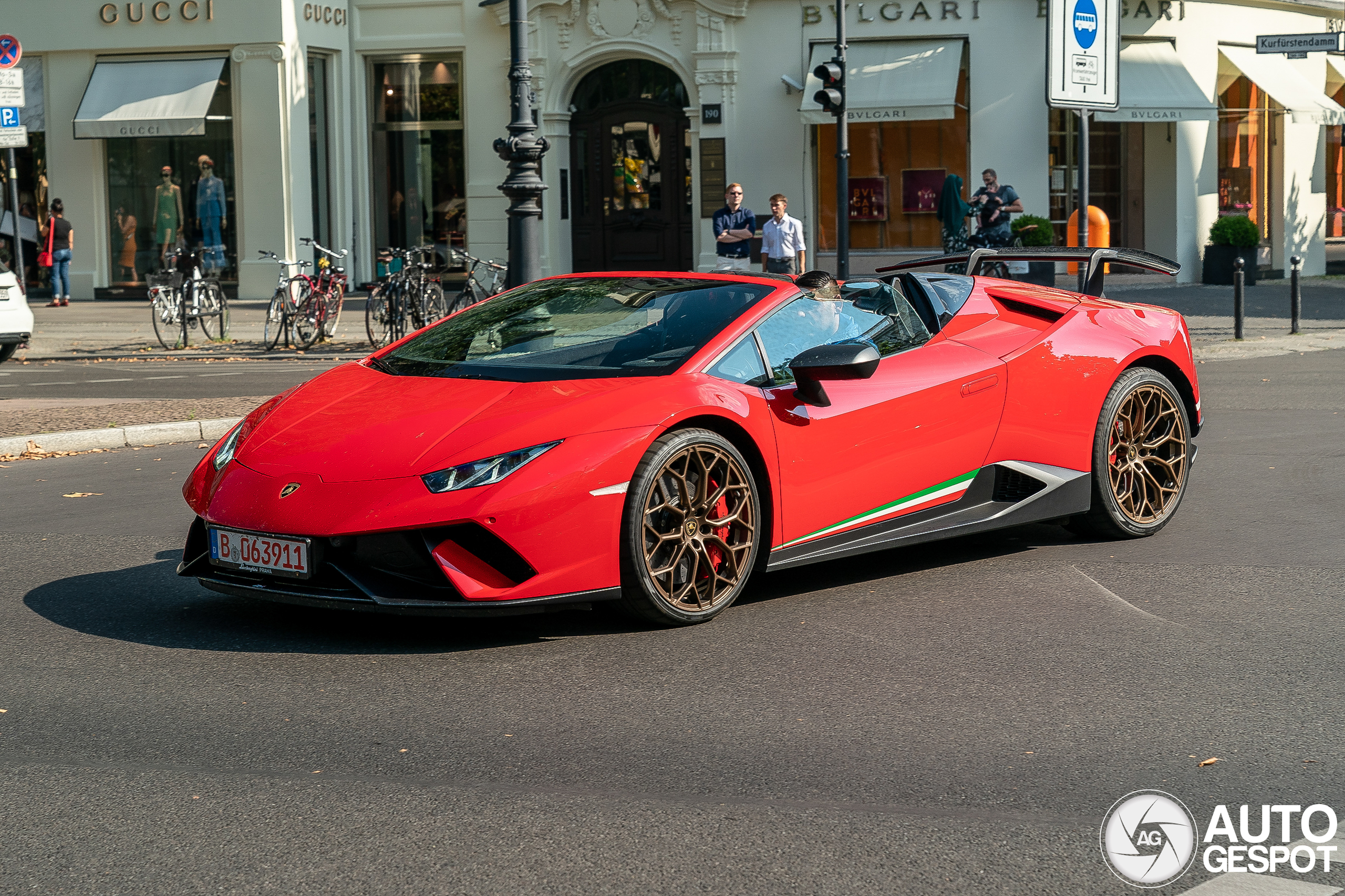 Lamborghini Huracán LP640-4 Performante Spyder