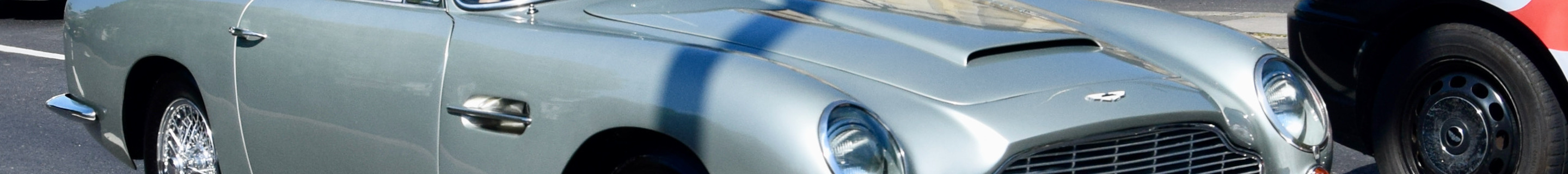 Aston Martin DB6 MKI