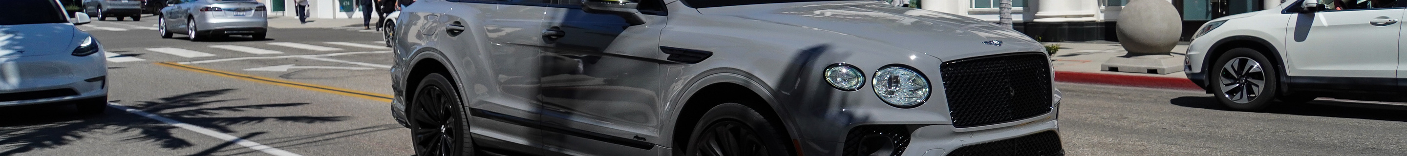 Bentley Bentayga Azure