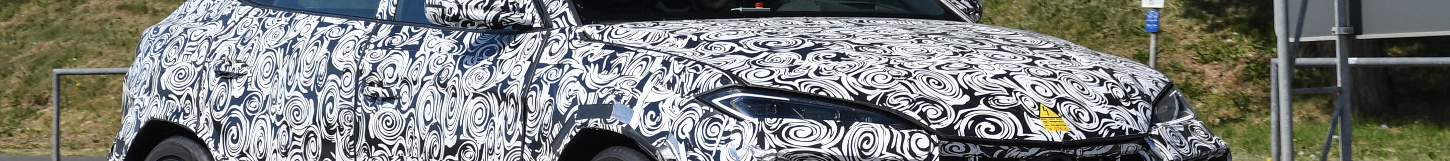 Lamborghini Urus SE Performante