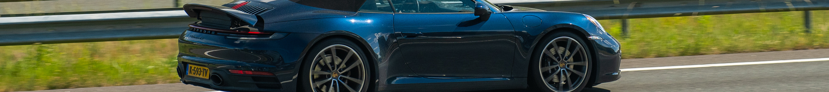 Porsche 992 Carrera 4S Cabriolet