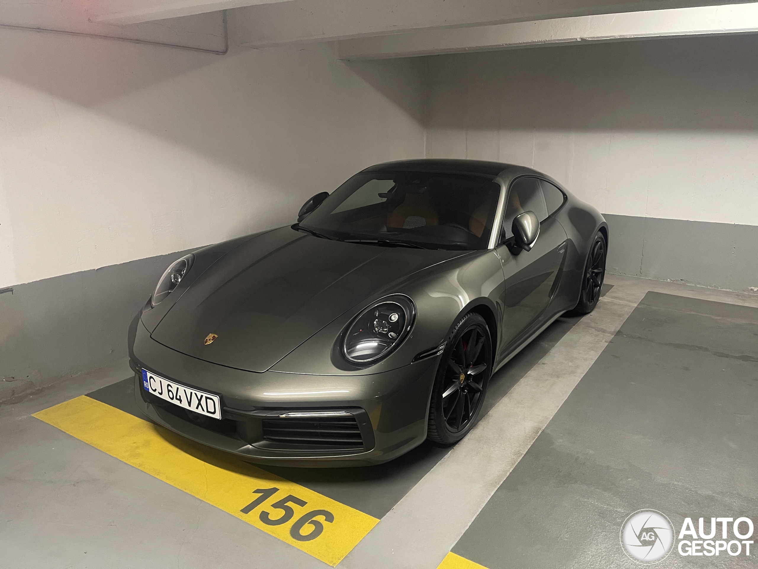 Porsche 992 Carrera 4S