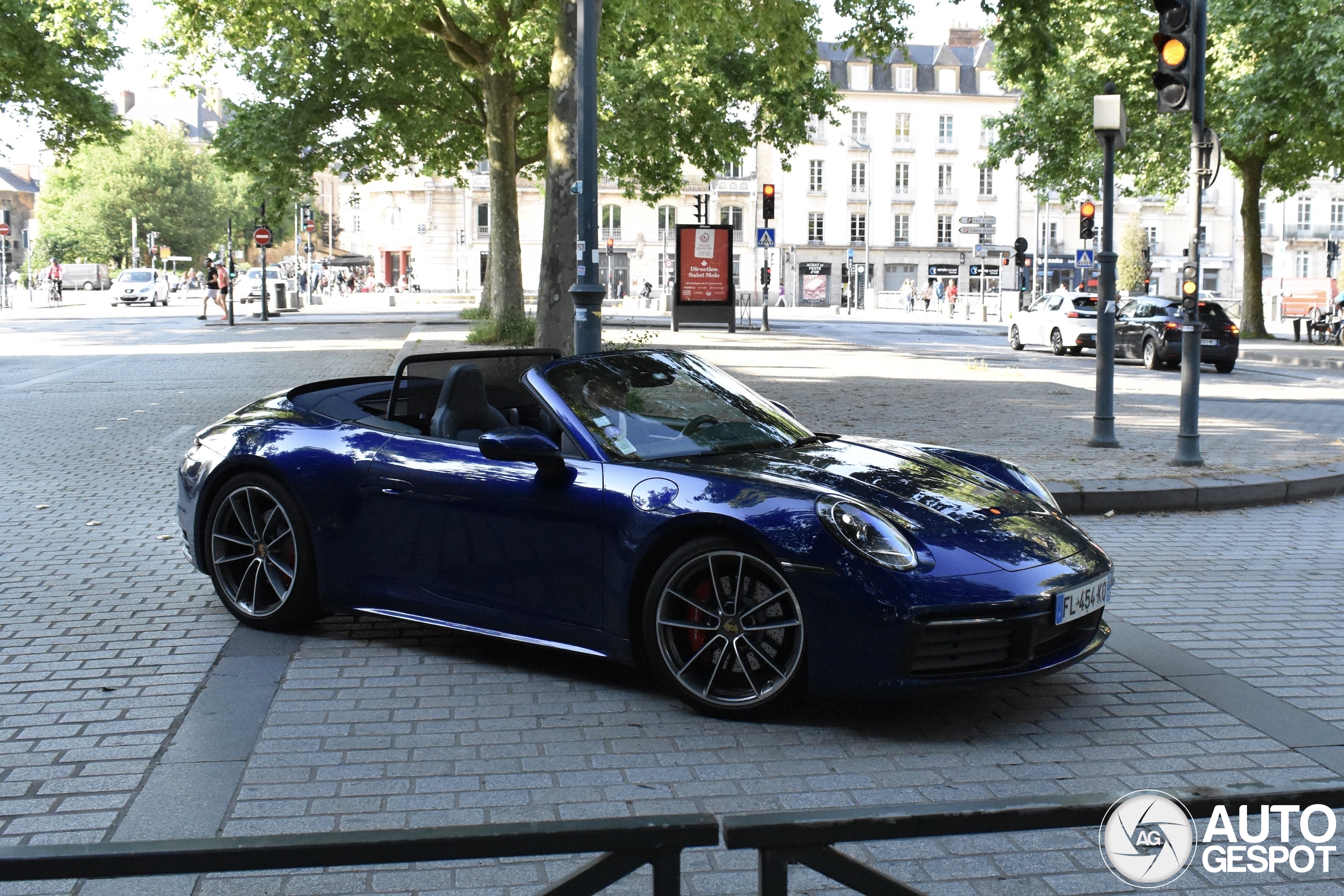 Porsche 992 Carrera 4S Cabriolet