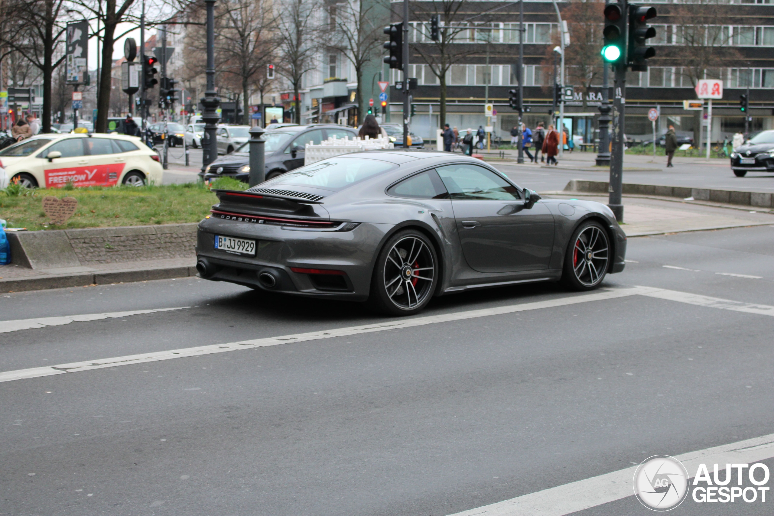 Porsche 992 Turbo