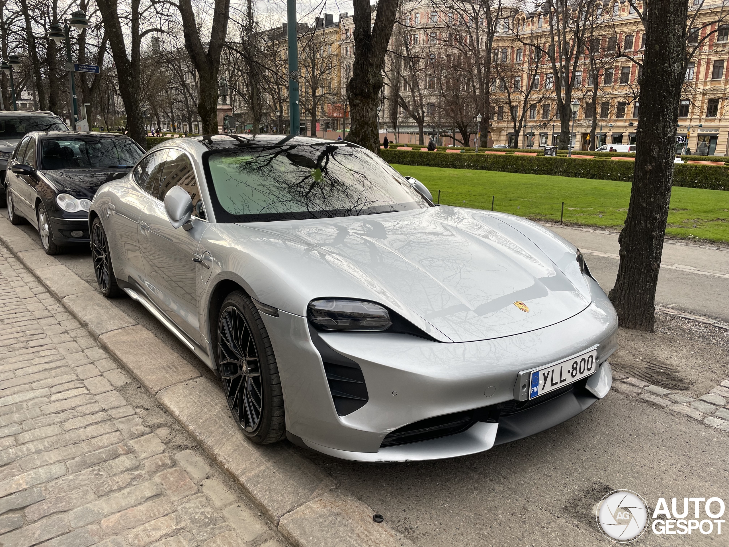Porsche Taycan Turbo