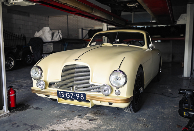Aston Martin DB2