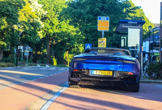 Aston Martin DBS Superleggera Volante