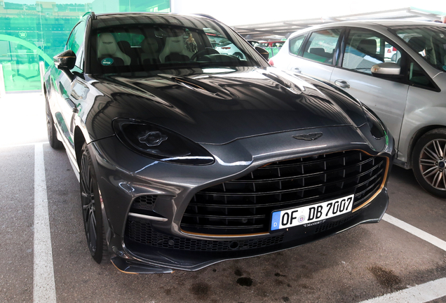 Aston Martin DBX707