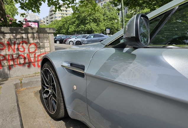Aston Martin V8 Vantage